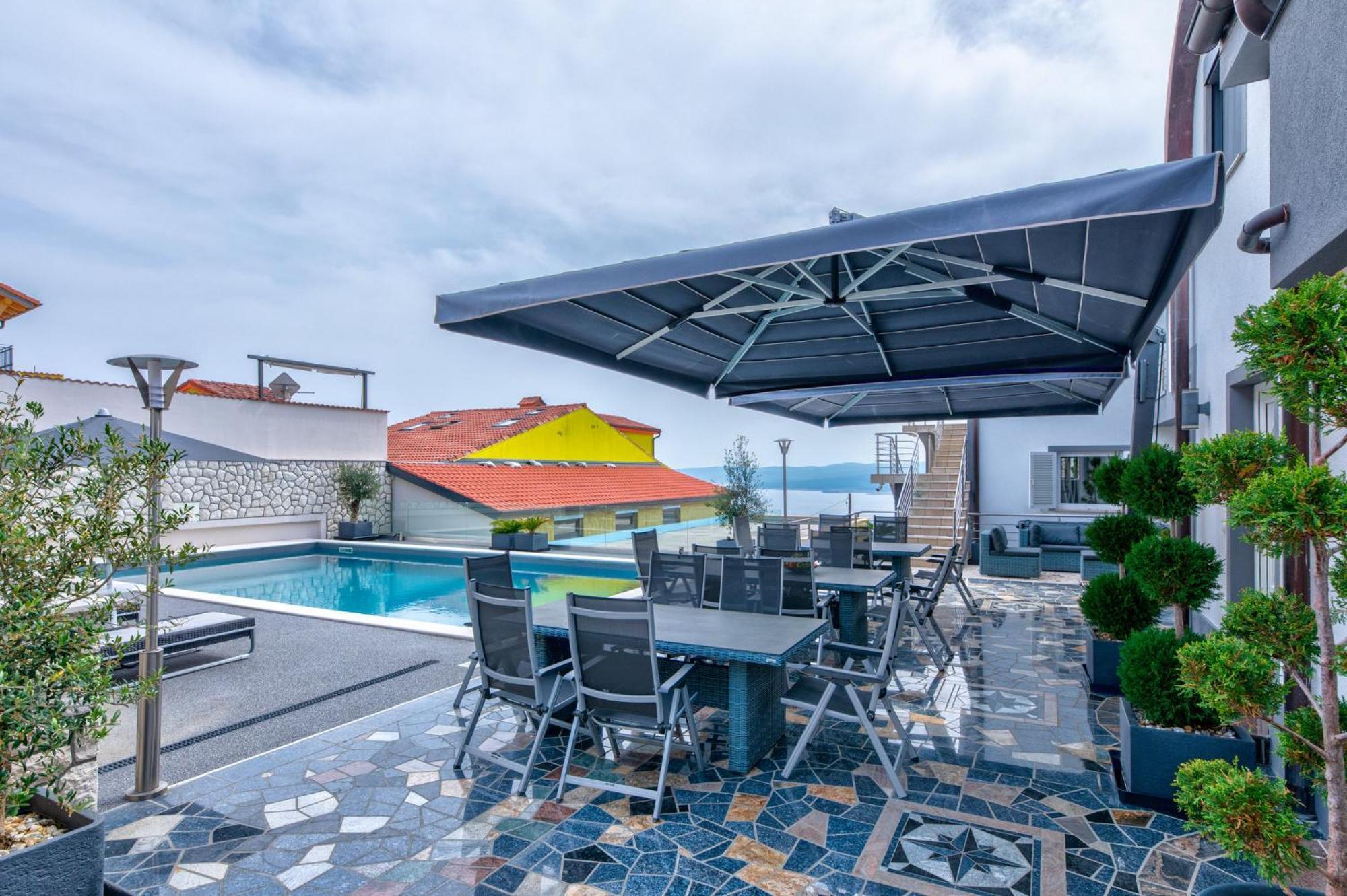 Villa Vivien Crikvenica Exterior photo