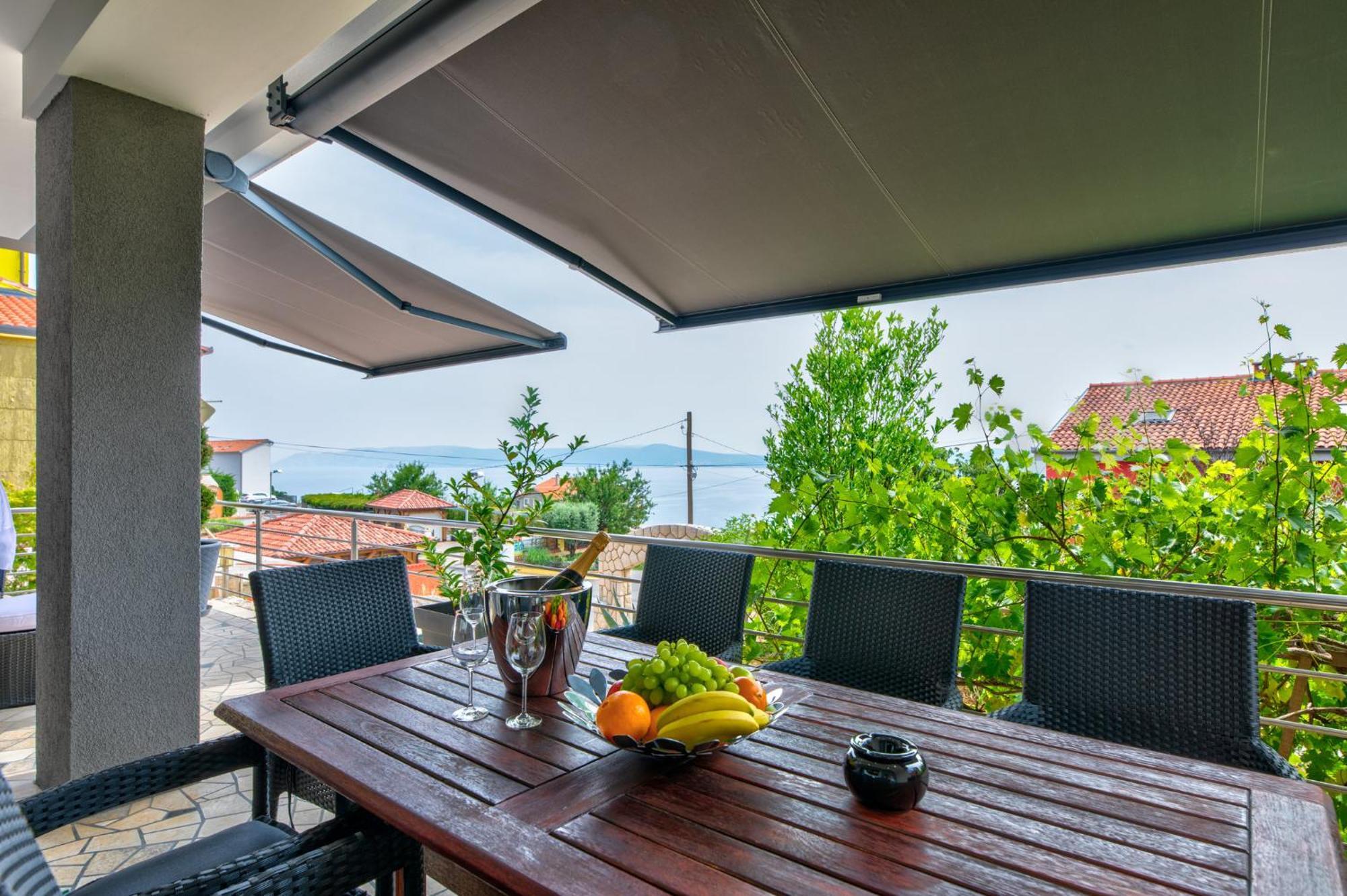Villa Vivien Crikvenica Exterior photo